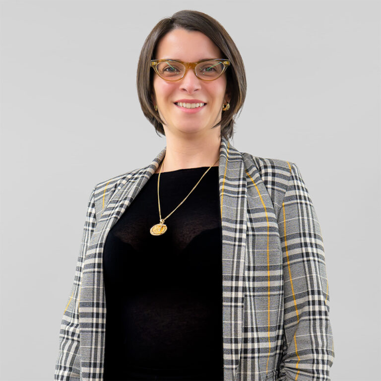 Lucia Roncone, Back Office e Commerciale di Dataone Srl